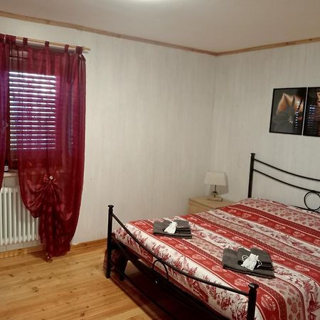 Maison Loren Pila Lägenhet Cerise Exteriör bild